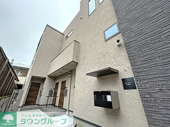 CE LA VI 中落合(セラビ中落合)の物件外観写真